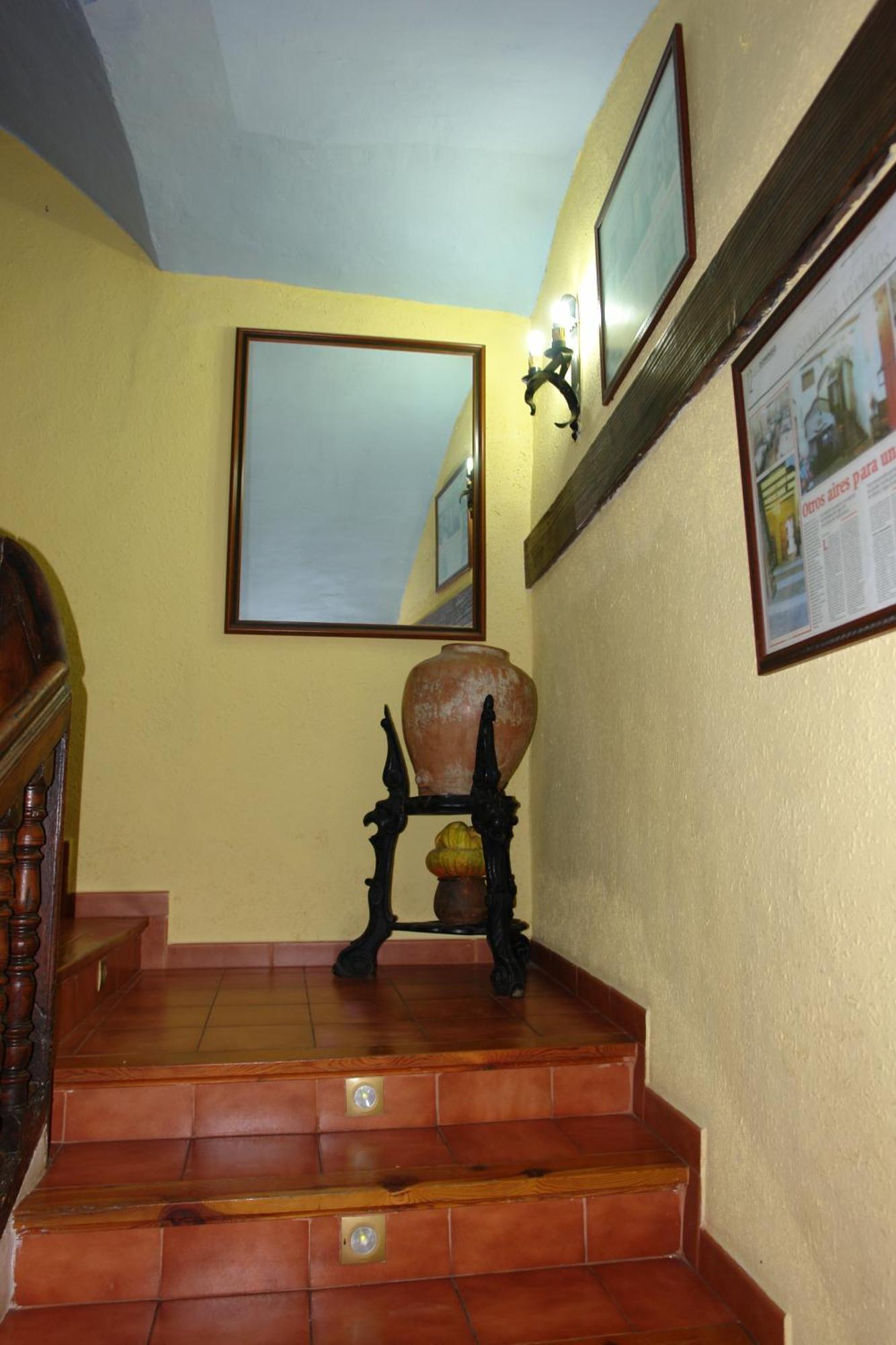 Fonda La Plaza Hotel Valderrobres Exterior foto